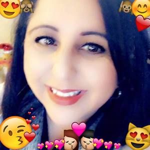 Meet your Posher, Julissa